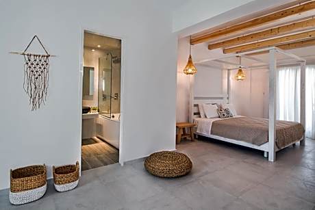 Honeymoon Suite with Jetted Hot Tub