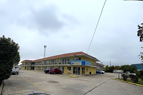 Americas Best Value Inn & Suites Groves Port Arthur