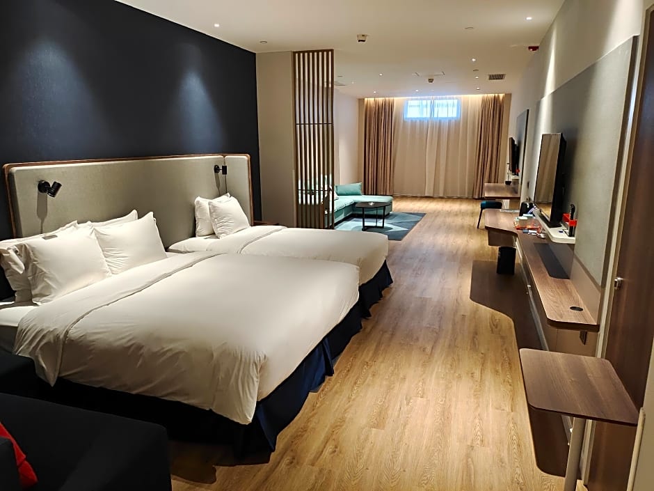 Holiday Inn Express Xiamen Airport Zone By IHG