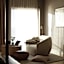 Clarion Hotel Sea U