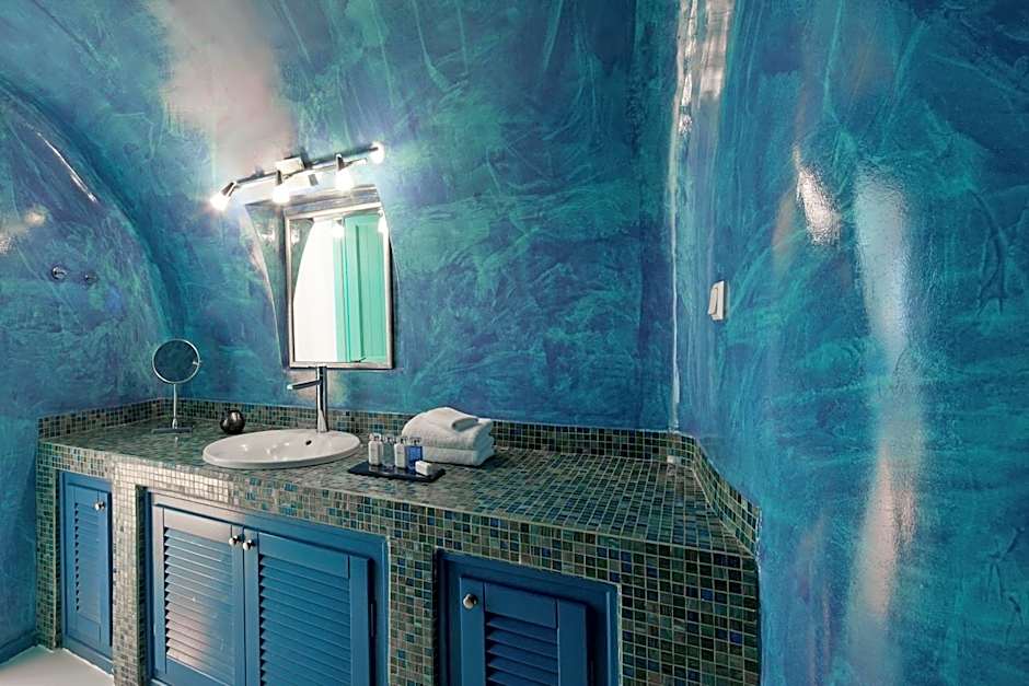 Dreams Luxury Suites