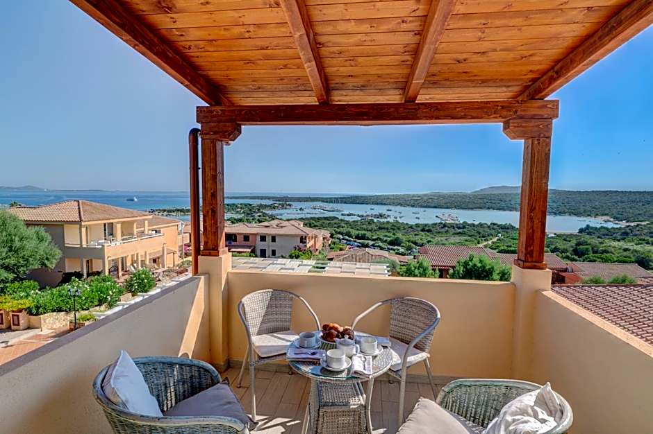 Baia de Bahas Residence