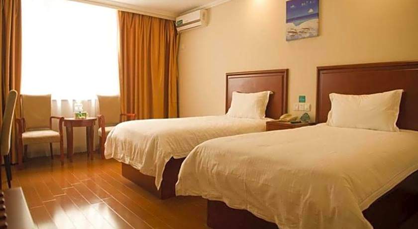 GreenTree Inn ZiBo LiuQuan Road Wal-Mart Square Express Hotel