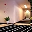 Calvin Hotel