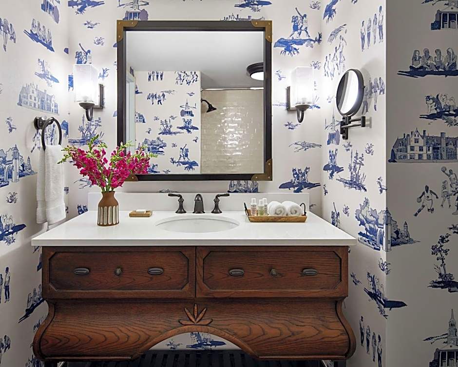 Graduate by Hilton Storrs