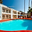 Travelodge by Wyndham Bakersfield