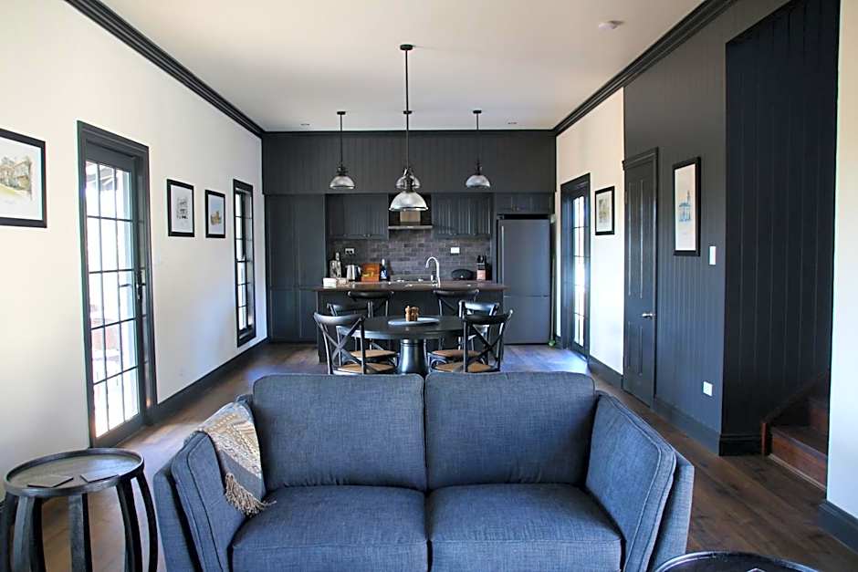 Dusty Hill Vineyard - Moffatdale