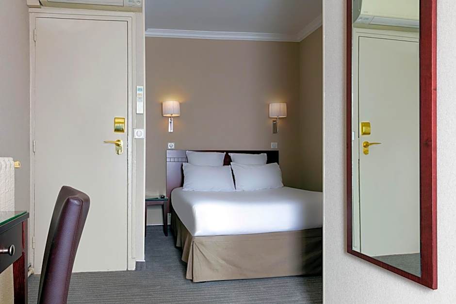 Hotel Saint Cyr Etoile