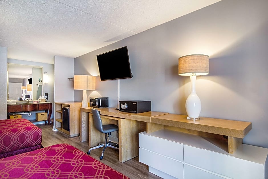 Econo Lodge Brunswick I-95