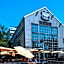 Coast Lonsdale Quay Hotel