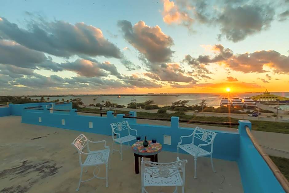 Casa Cielo Studio 1 with Tropical Garden Patio