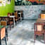 Hotel Raj Bed & Breakfast