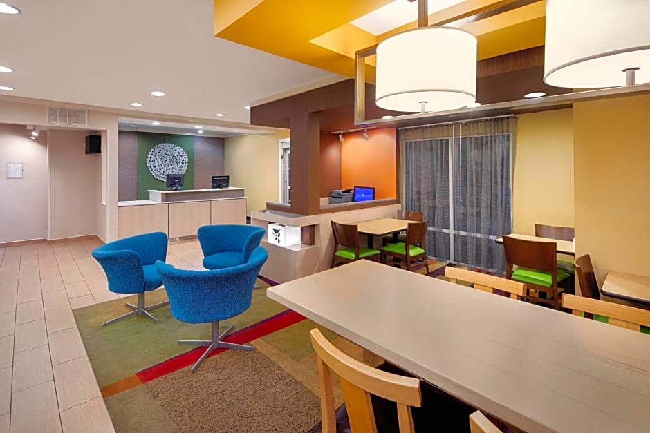 Fairfield Inn & Suites Austin University Area