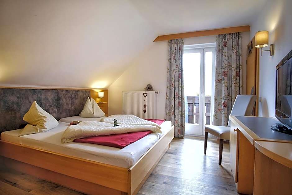 SeeHotel & SeeApartments Kärntnerhof- direkt am See!