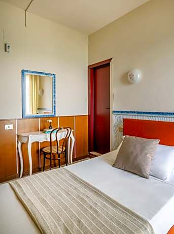 Standard Single Room with Sea View