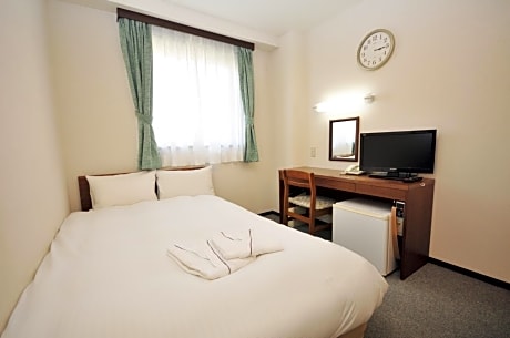 Double Room with Small Double Bed - Non-Smoking