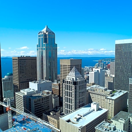 Renaissance Seattle Hotel