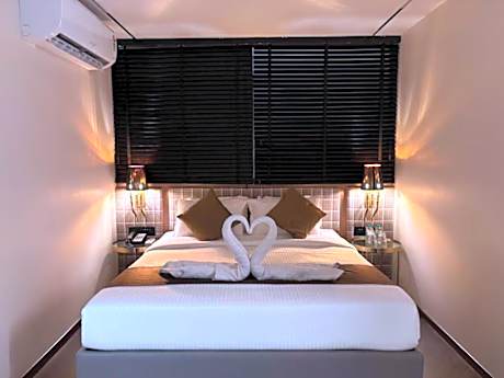 Signature Suite