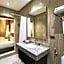 J7 Plaza Hotel
