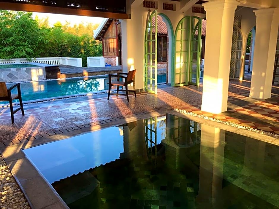 Villa Louise Hue Beach Hotel