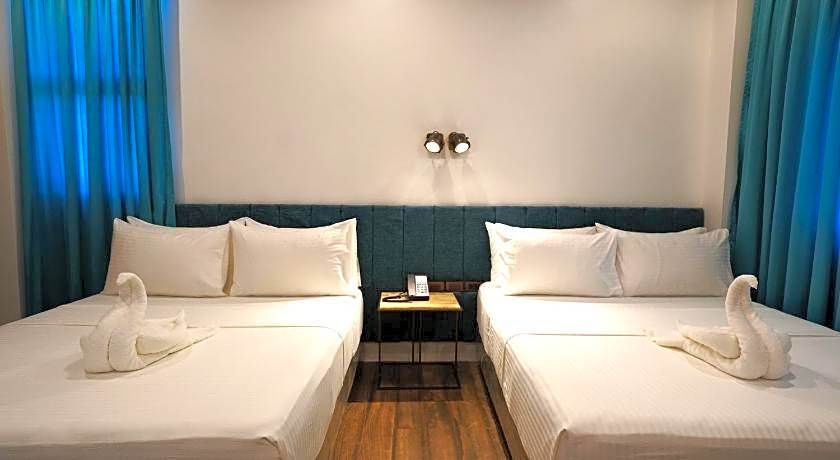 Lighthouse Point Hotel