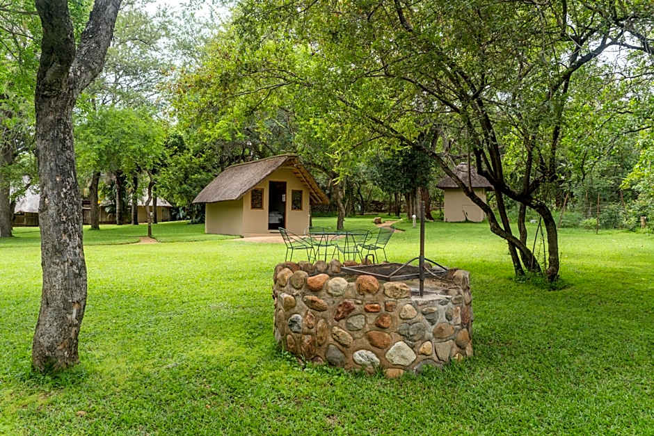 Shumba Safari Bush Camp