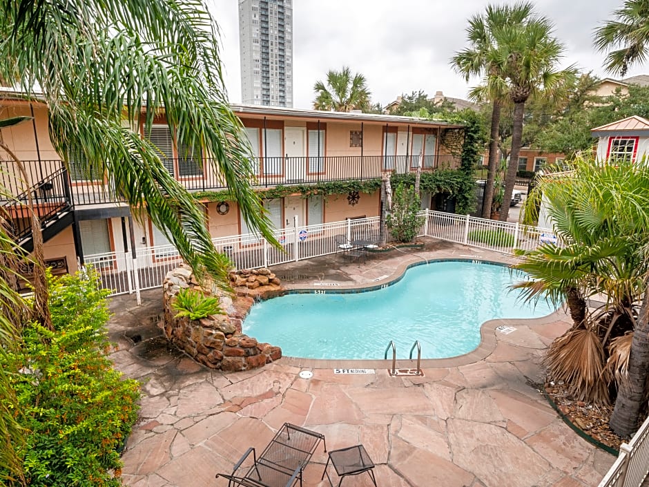 OYO Hotel & Apartments Houston Galleria