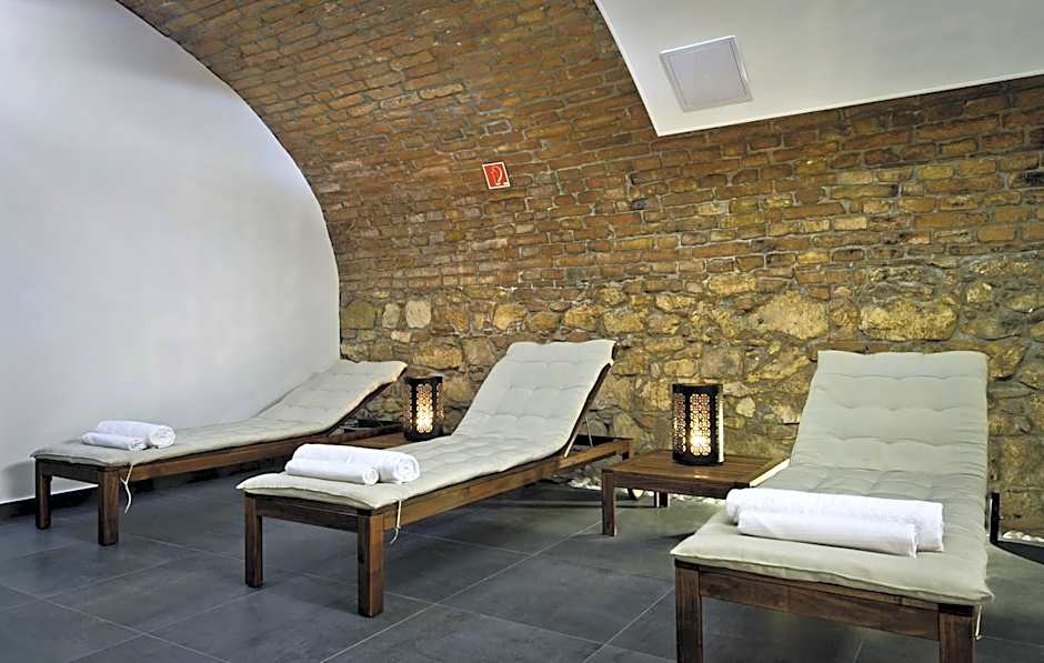 Adele Boutique Hotel