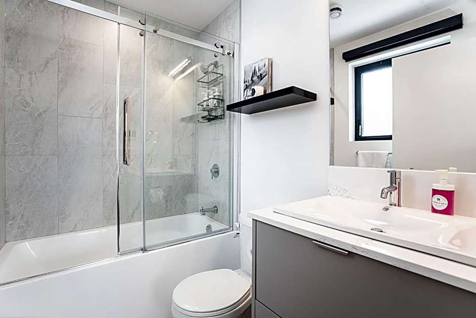 Switchback Suite by Revelstoke Vacations