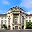 The Levante Rathaus Apartments
