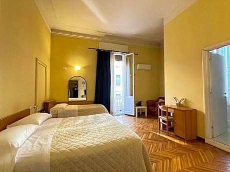 Double Room with Private Bathroom and Balcony