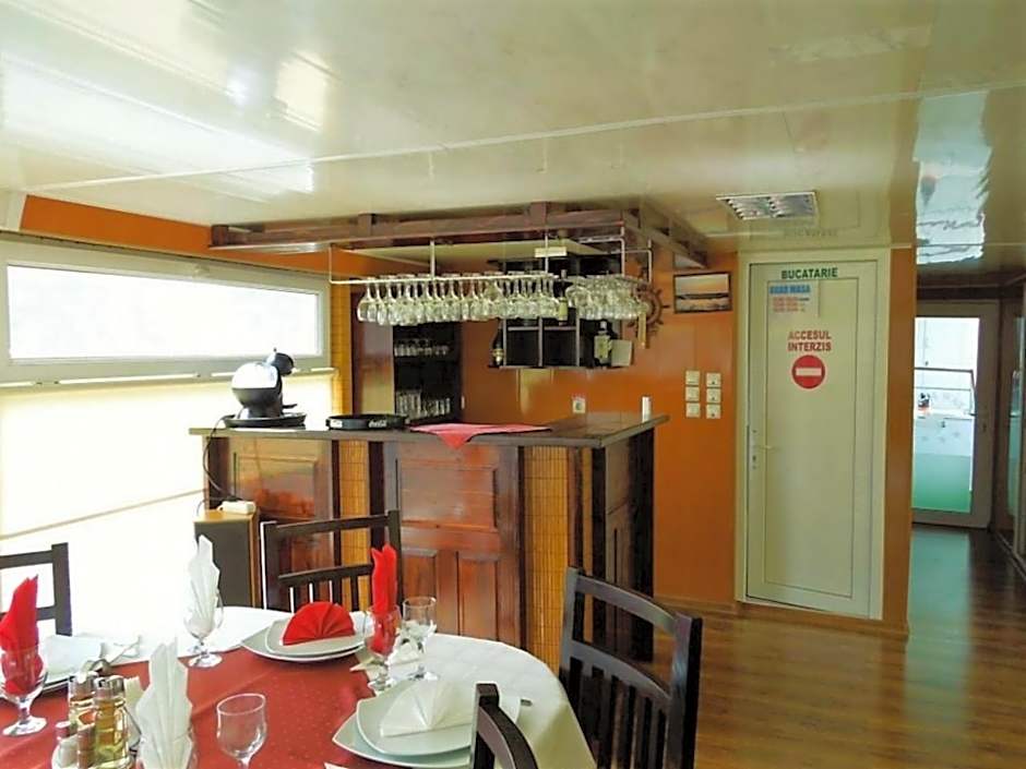 Hotel Restaurant Plutitor Delta Ways