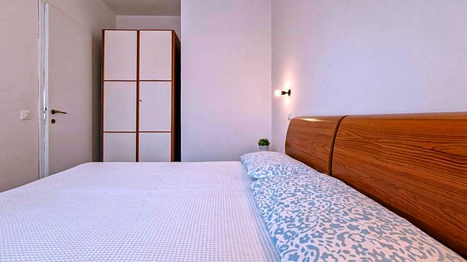 Apartment for 6 People With Shared Pool Close to the Sea - By Beahost Rentals