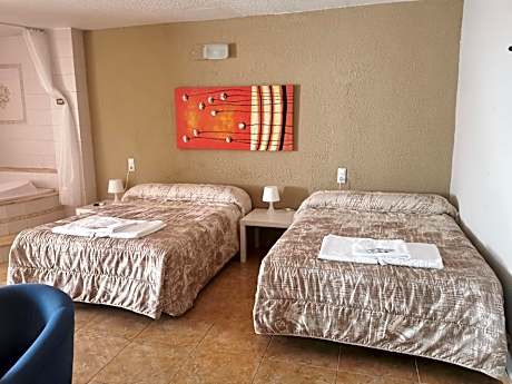 Quadruple Room with Bath