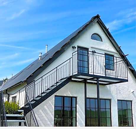 Apartment with Balcony