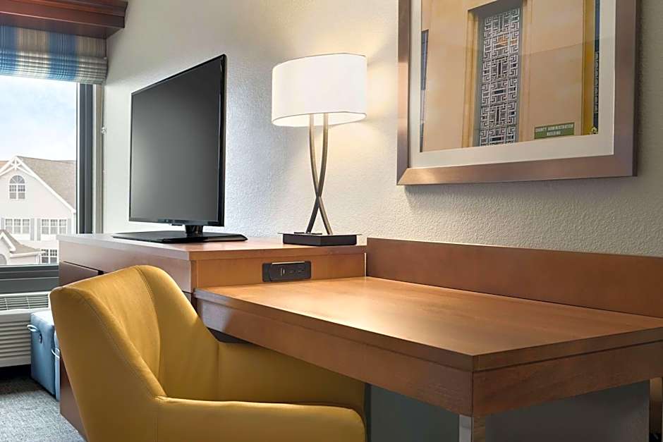 Hampton Inn By Hilton Appleton-Fox River Mall Area