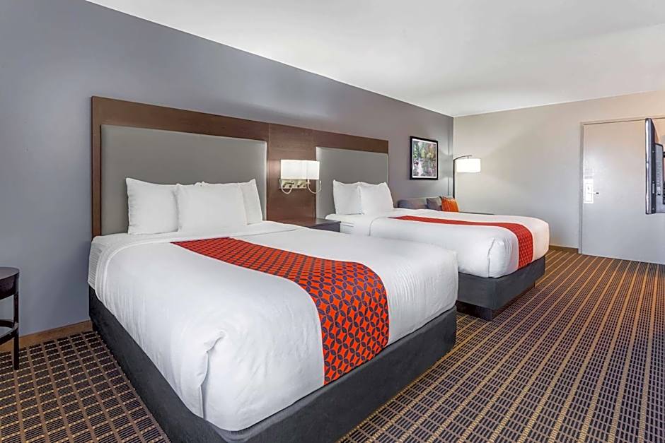 La Quinta Inn & Suites by Wyndham Rockford