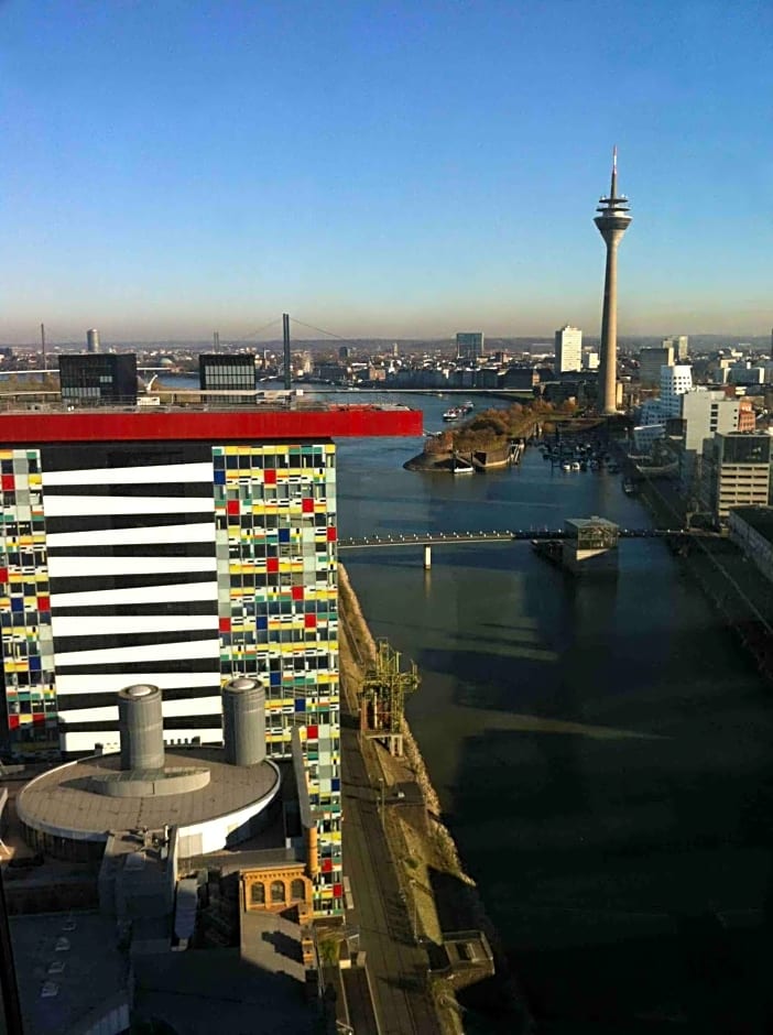 INNSiDE Düsseldorf Hafen