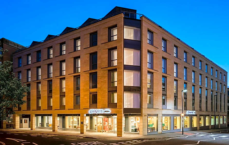 Hampton by Hilton Bath City