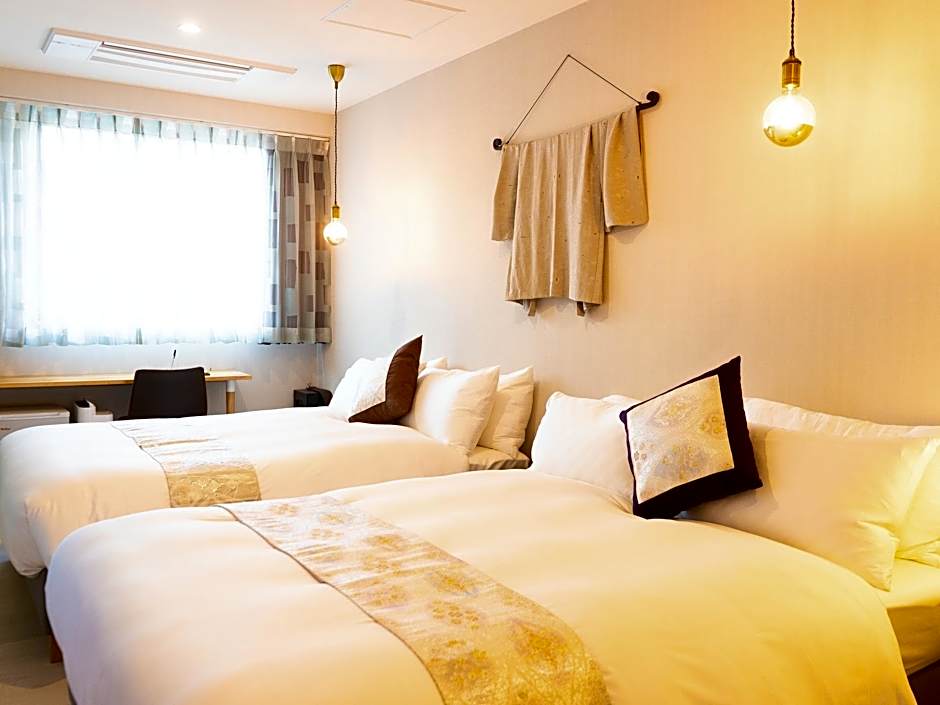 Kiba No Tsuru Crane Hotel