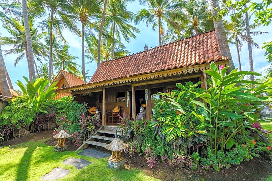 LOUKA BEACH BALI