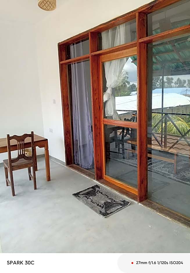 Kivulini Lodge and Restaurant