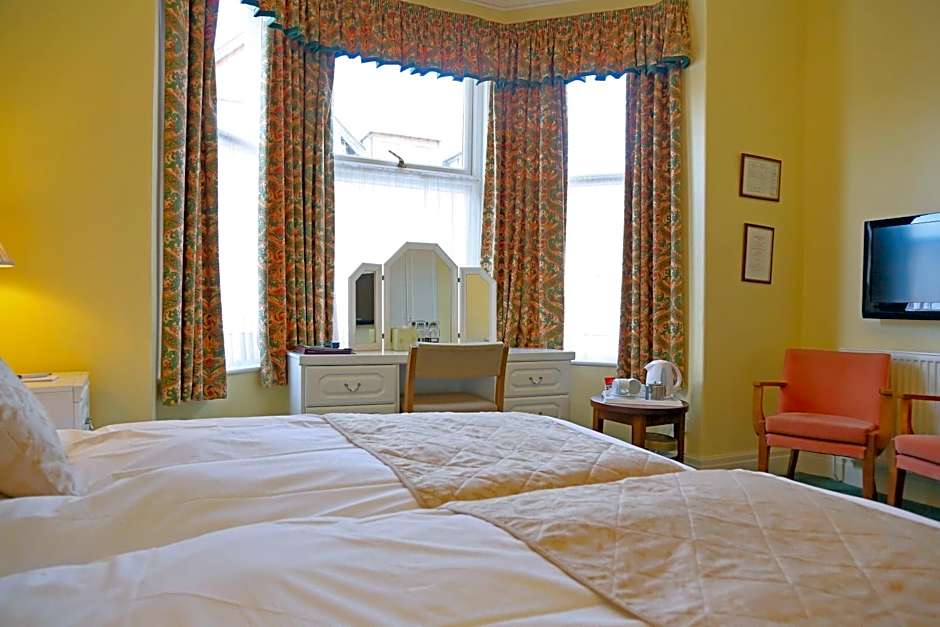 Saxonville Hotel