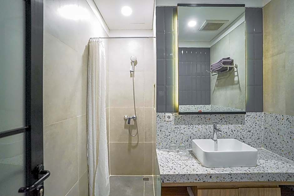 LOA LIVING Solo Baru
