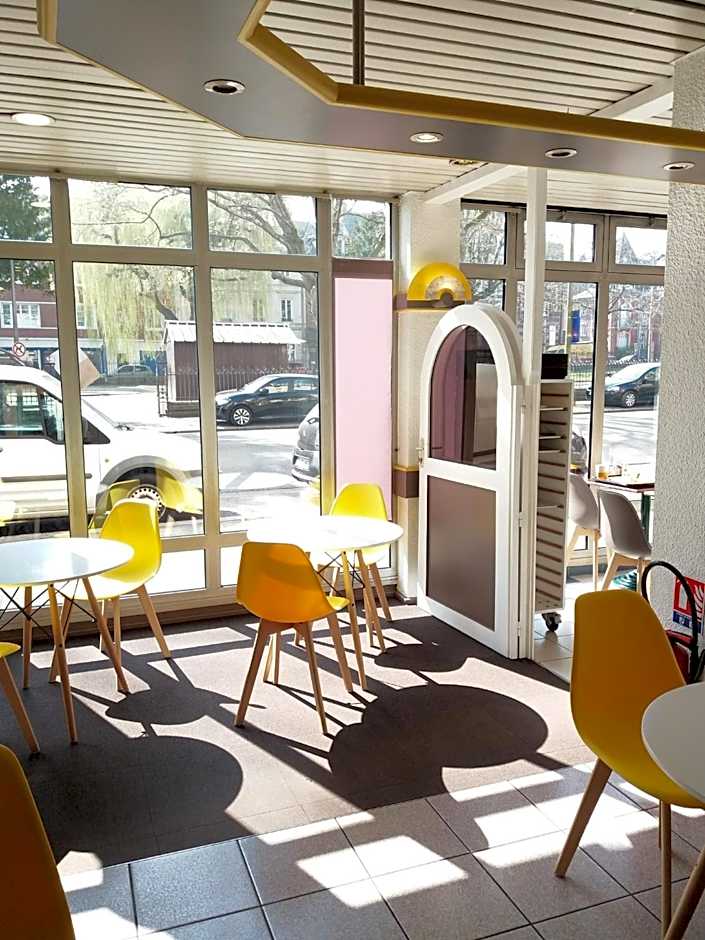 EGG HOTEL - HOTEL LES GENS DE MER Dieppe