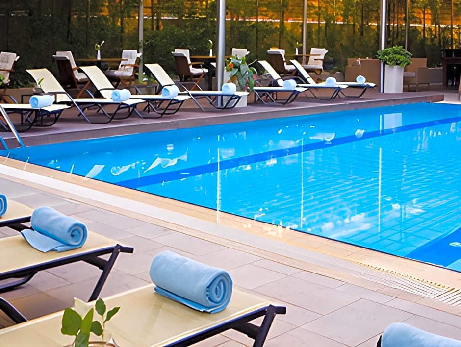 Trademark Collection By Wyndham Lazart