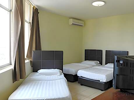 Economy Quadruple Room