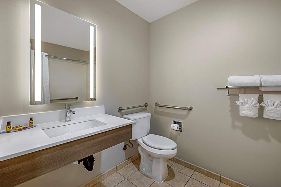 Best Western Plus Pioneer Park Inn