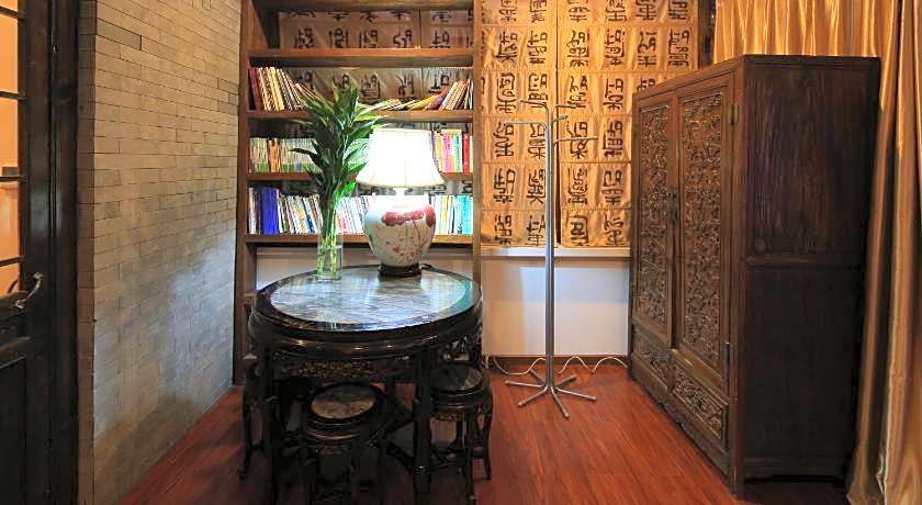 The Great Wall Courtyard Hostel