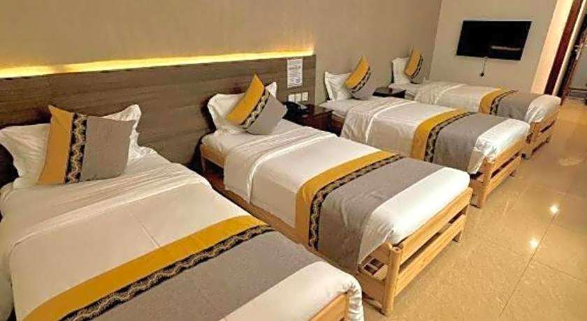 Grand Harbour Hotel